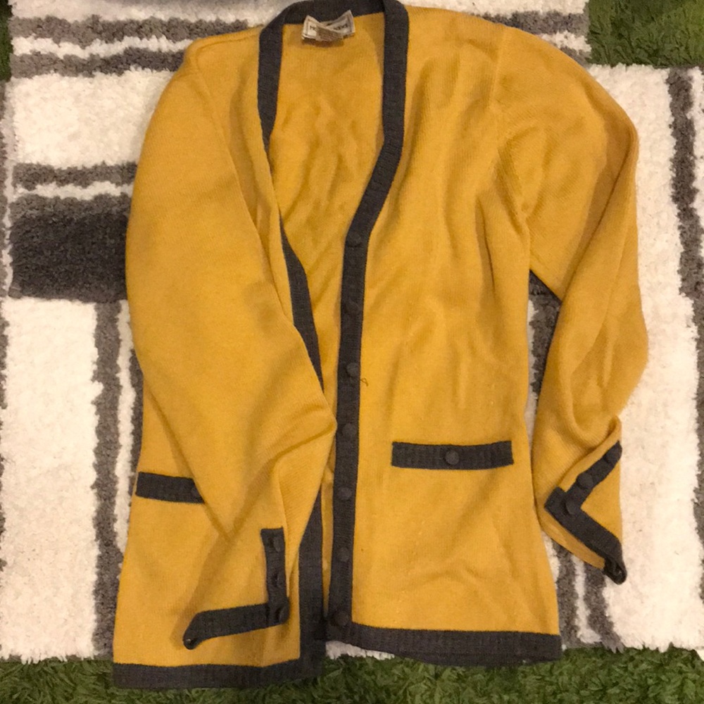 Woman’s blazer size S